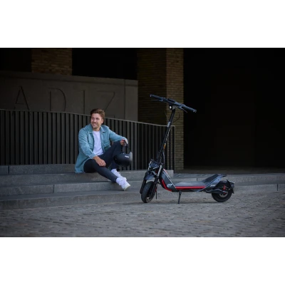 Электросамокат Segway ZT3 PRO E чорний (AA.05.18.01.0001) [AA.05.18.01.0001-B] — фото 2