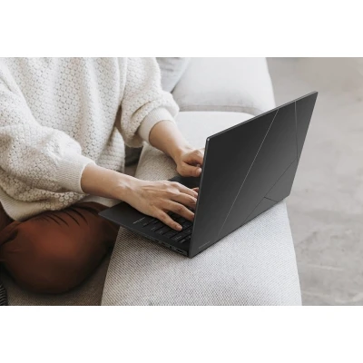 Ноутбук ASUS Zenbook 1920x1200 (WUXGA) AMD Ryzen AI 7 445 (3.4 - 4.6 ГГц) RAM 32 / SSD чорний (90NB17R1-M000A0-B) — фото 9
