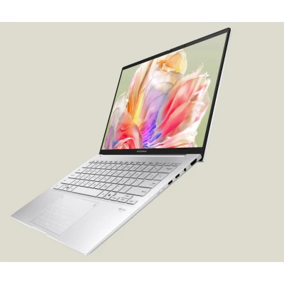 Ноутбук ASUS Zenbook 2880x1800 (Retina) Intel Core Ultra 9 285H (1.0 - 5.4 ГГц) RAM 32 / SSD сріблястий (90NB14W2-M015E0-B) — фото 10