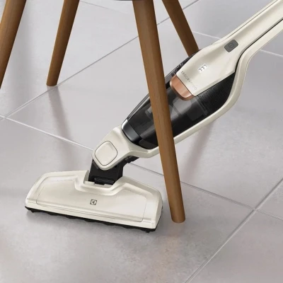 Пилосос Electrolux EERC75SW [EERC75SW-B] — фото 3