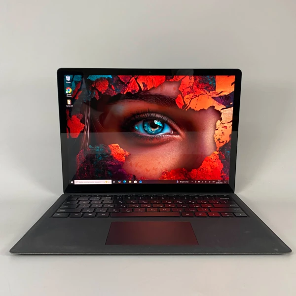 Microsoft Surface Laptop 2 13.5″ Intel Core i7-8650U RAM 16 / 512 SSD Чорний