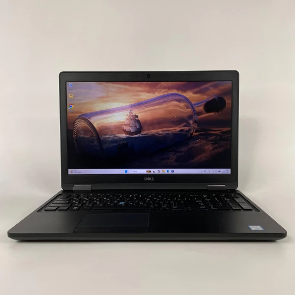 Dell Latitude 5590 15.6″ Intel Core i5-8350U RAM 16 / 240 SSD Чорний