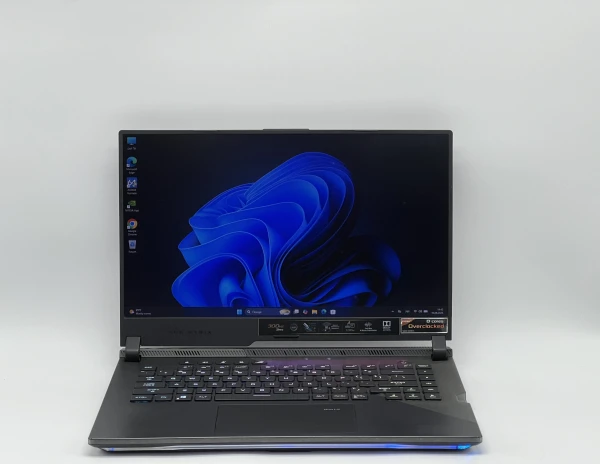 Asus ROG Strix Scar 15 G533Q 1920x1080 AMD Ryzen 7 5800H RAM 32 / 960 SSD