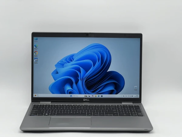Dell Latitude 5521 15″ 1920x1080 i5-11400H RAM 16 / 240 SSD