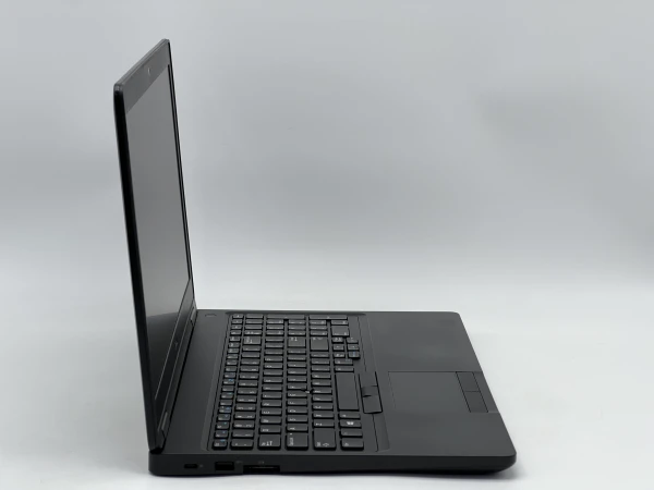 Dell Latitude 5590 15″ 1366x768 i5-7300U RAM 8 / 120 SSD — фото 2