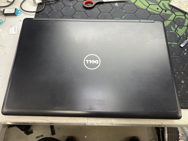 Ноутбук Dell Latitude 5590 15″ 1366x768 i5-7300U RAM 8 / 120 SSD (SH26061038-P) Б/В — фото 6