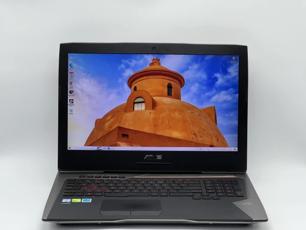 Asus ROG G752VS-XB72K 17″ 1920x1080 i7-6820HK RAM 16 / 480 SSD