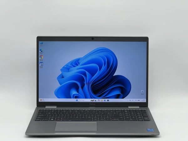 Dell Latitude 5520 15″ 1920x1080 i5-1145G7 RAM 16 / 240 SSD
