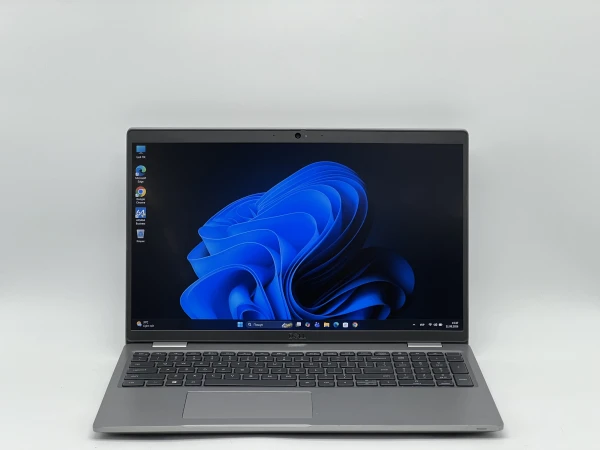 Dell Latitude 5520 15″ 1920x1080 i5-1145G7 RAM 16 / 240 SSD