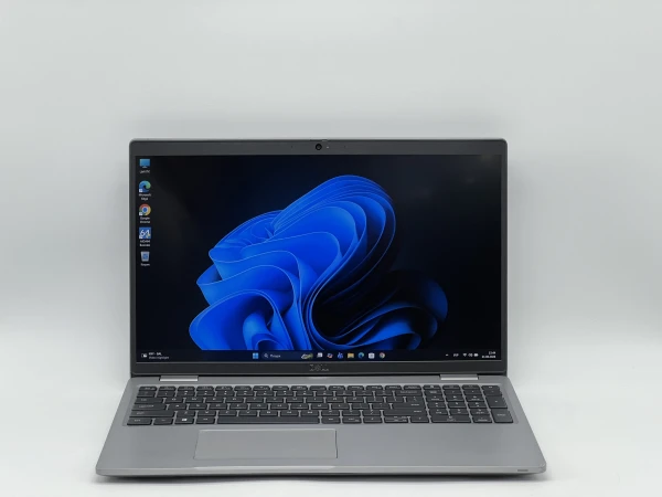 Dell Latitude 5520 15″ 1920x1080 i5-1145G7 RAM 16 / 240 SSD
