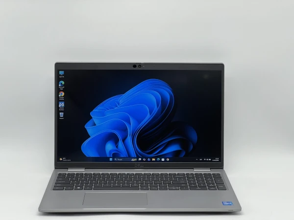 Dell Latitude 5520 15″ 1920x1080 i5-1145G7 RAM 16 / 240 SSD