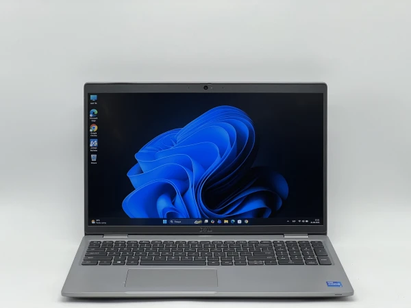 Dell Latitude 5520 15″ 1920x1080 i5-1135G7 RAM 16 / 240 SSD