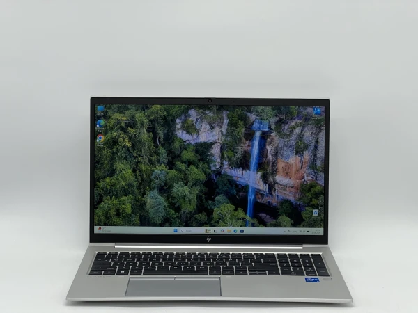 HP EliteBook 850 G8 15″ 1920x1080 i5-1145G7 RAM 16 / 240 SSD