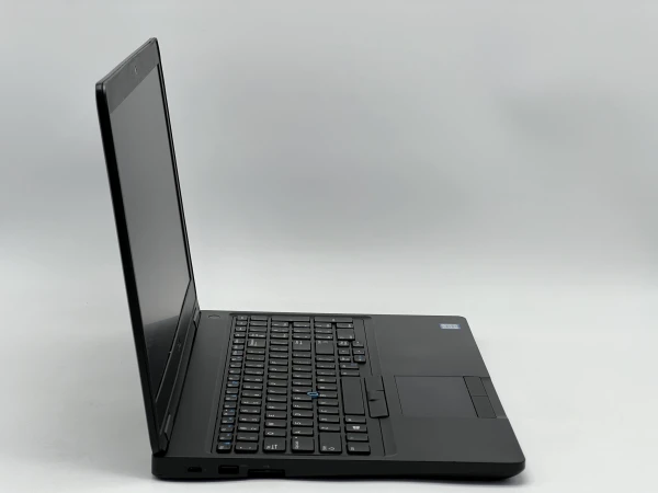 Dell Latitude 5590 15″ 1366x768 i5-7300U RAM 8 / 120 SSD — фото 2
