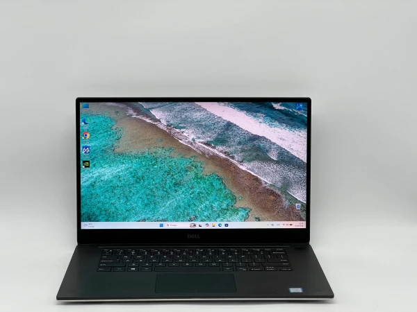 Dell XPS 15 7590 3840x2160 i7-9750H RAM 16 / 480 SSD