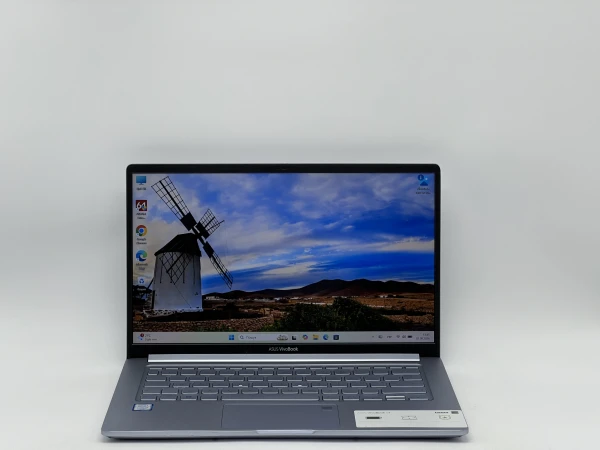 Asus Vivobook S14 S403F 1920x1080 i5-8265U RAM 8 / 240 SSD