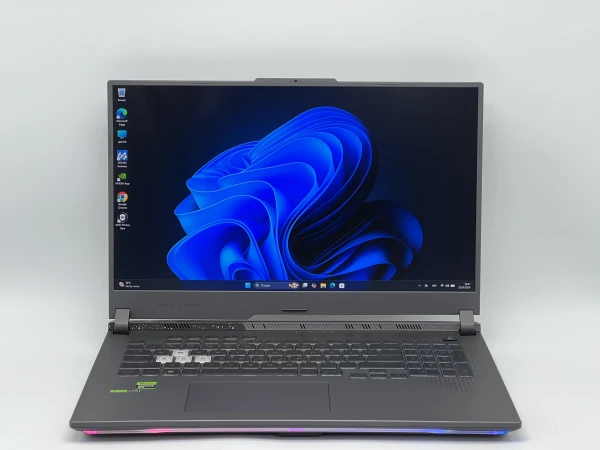 Asus ROG Strix G173PV-WS94 17″ 2560x1440 AMD Ryzen 7 7745HX RAM 32 / 960 SSD