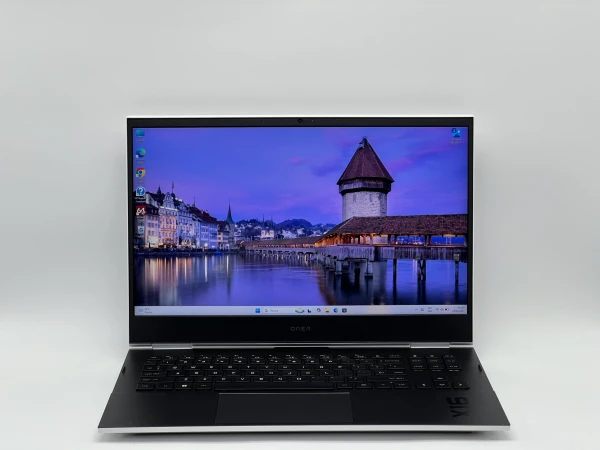 HP Omen 16-b0005dx 2560x1440 i5-11400H RAM 16 / 1440 SSD