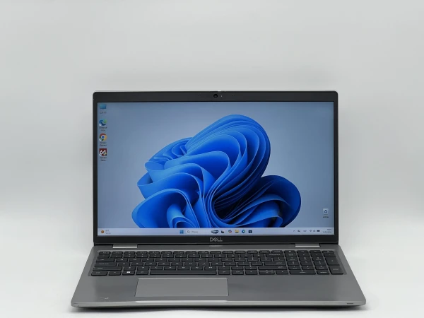 Dell Latitude 5520 15″ 1920x1080 i5-1145G7 RAM 16 / 240 SSD