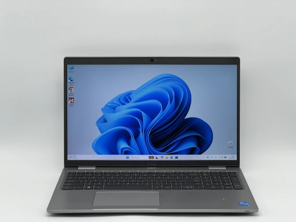 Dell Latitude 5520 15″ 1920x1080 i5-1135G7 RAM 16 / 240 SSD