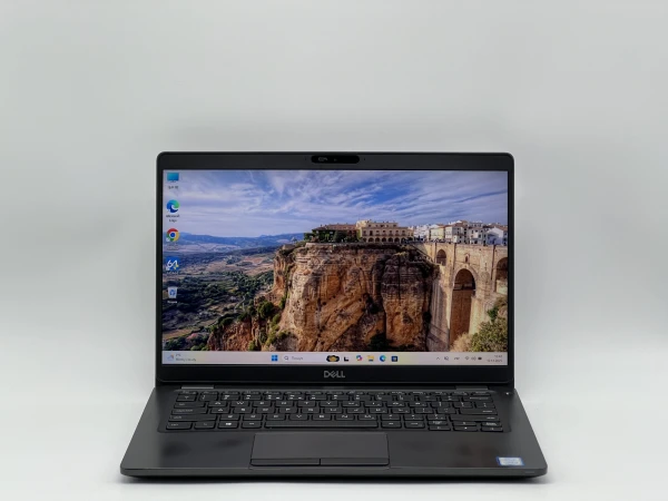 Dell Latitude 5300 13″ 1920x1080 i5-8265U RAM 16 / 120 SSD