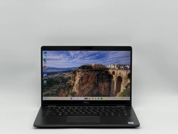 Dell Latitude 5300 13″ 1920x1080 i5-8265U RAM 16 / 240 SSD