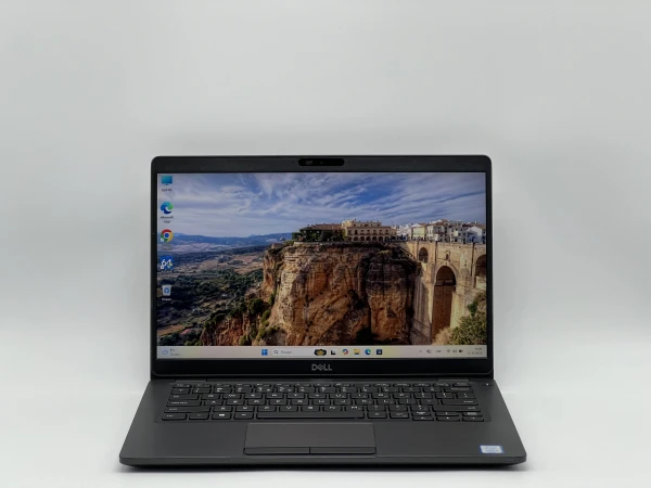 Dell Latitude 5300 13″ 1920x1080 i5-8265U RAM 16 / 240 SSD