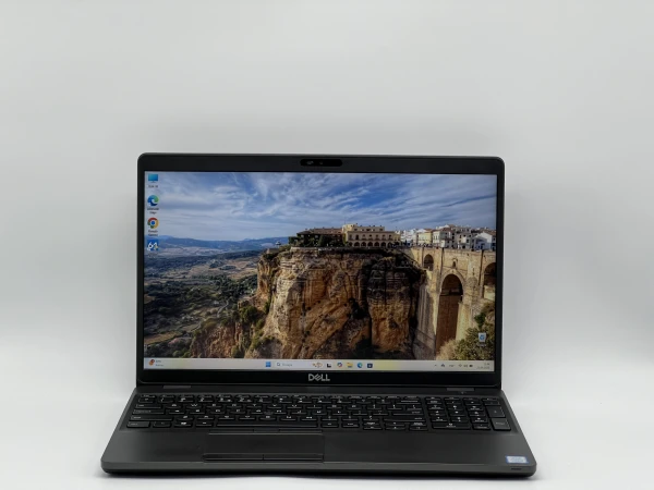 Dell Latitude 5500 15″ 1920x1080 i5-8265U RAM 16 / 240 SSD