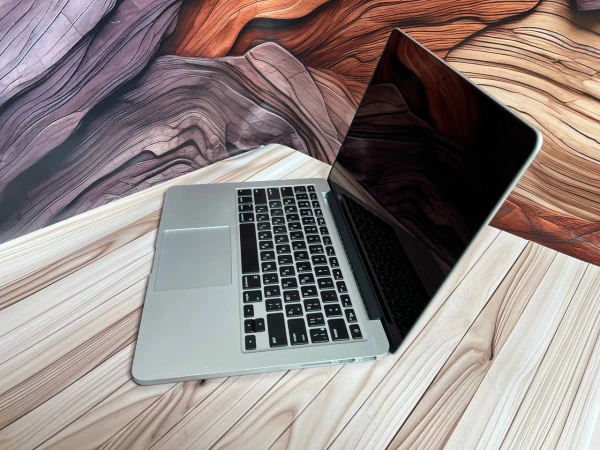 Ноутбук Apple MacBook Pro 13" 2015 A1502 Retina дисплей (2560x1600) Intel Core i5 RAM 16 / 256 SSD Silver (C02QD3BHFVH6-R) Б/В — фото 3