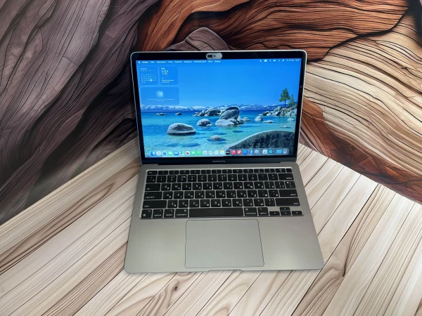 Apple MacBook Air 13" 2020 Retina дисплей
