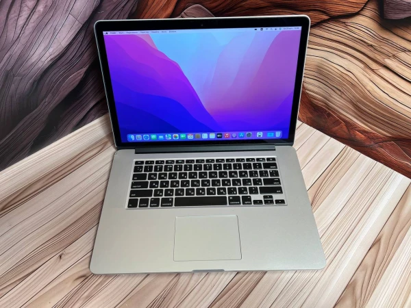 Ноутбук Apple MacBook Pro 15" 2014 A1398 Retina дисплей (2880x1800) Intel Core i7 RAM 16 / 256 SSD Silver (C02Q92V3G8WN-R) Б/В